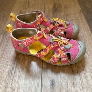 Girls Keen Newport H2 Sandals Size 3